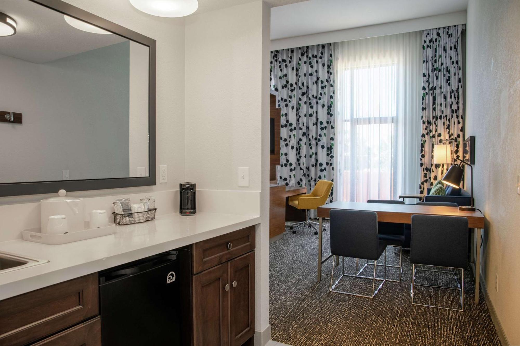 Hampton Inn & Suites Sherman Oaks Лос Анджелис Екстериор снимка